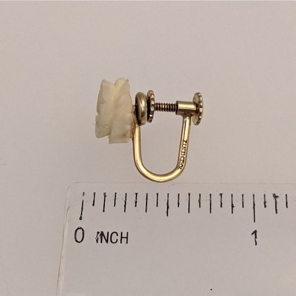 Vintage Krementz Carved Rose Scewback Earrings - Picture 4 of 7